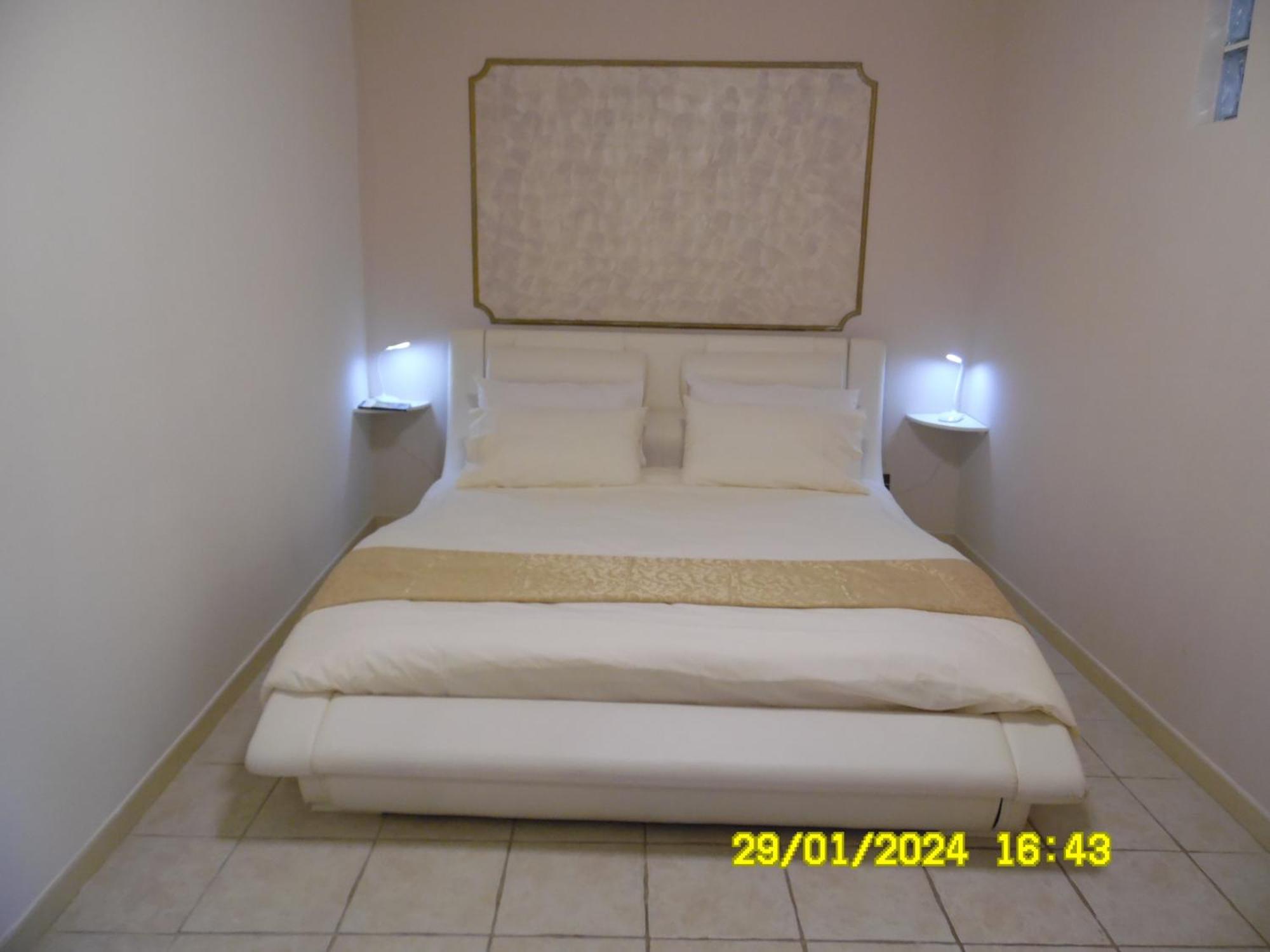 La Casa Di Giuditta - B&B Casa Vacanze - Ramacca Екстериор снимка